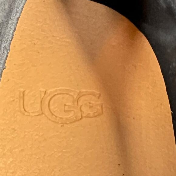 UGG Women's Adaleen Black Nubuck Lace Up Casual Trainer Sneaker Size US 11 - Picture 10 of 11
